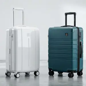 Samsonite Freeform vs Omni PC hardside spinner suitcases side-by-side comparison